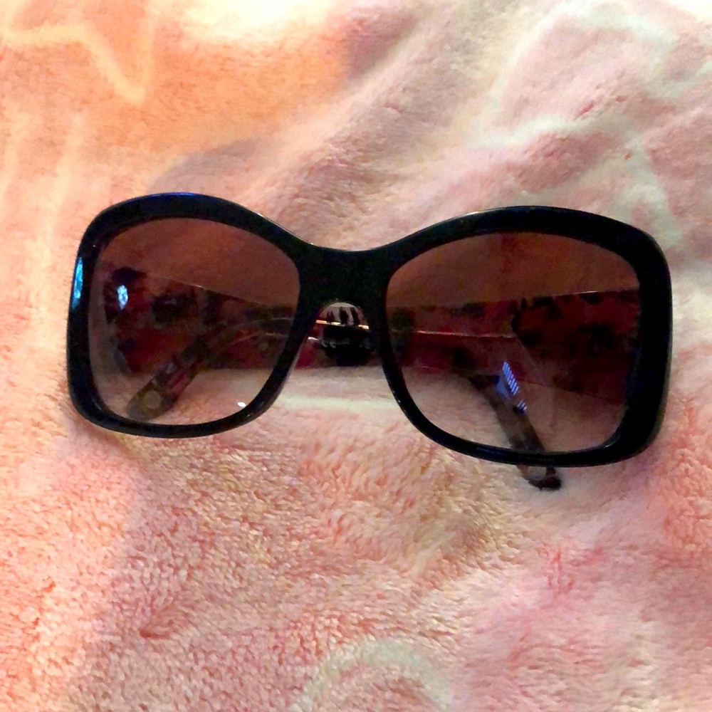 Beautiful Versace  floral sunglasses 👓🌸
